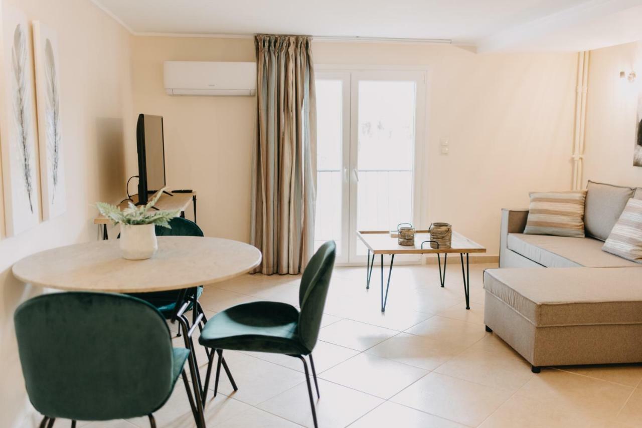 Best House, Central Luxury Apartment, Agiou Nikolaou, Patra Exterior foto