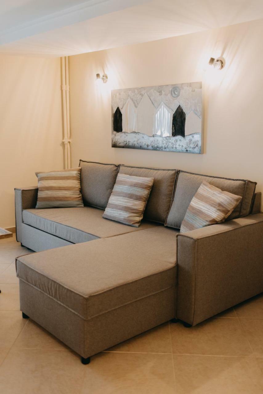 Best House, Central Luxury Apartment, Agiou Nikolaou, Patra Exterior foto