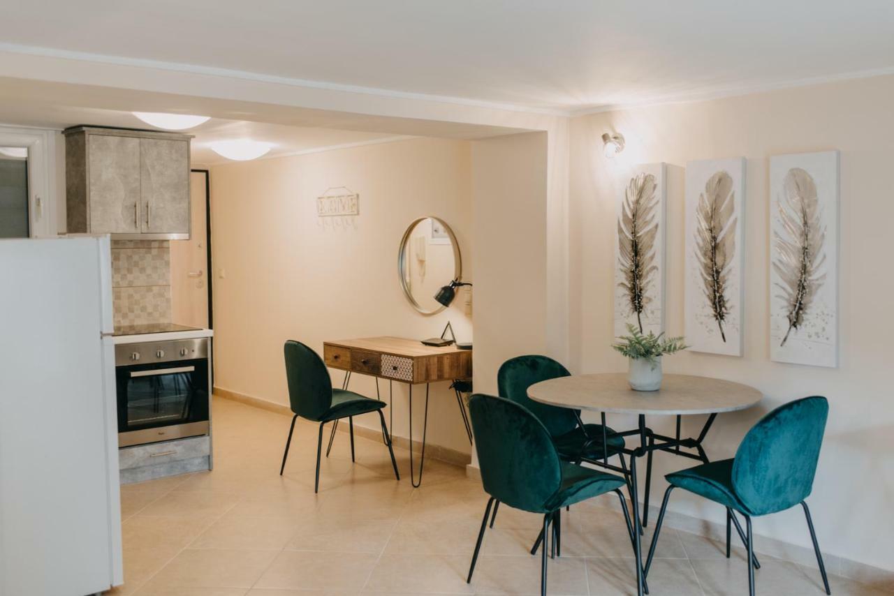 Best House, Central Luxury Apartment, Agiou Nikolaou, Patra Exterior foto