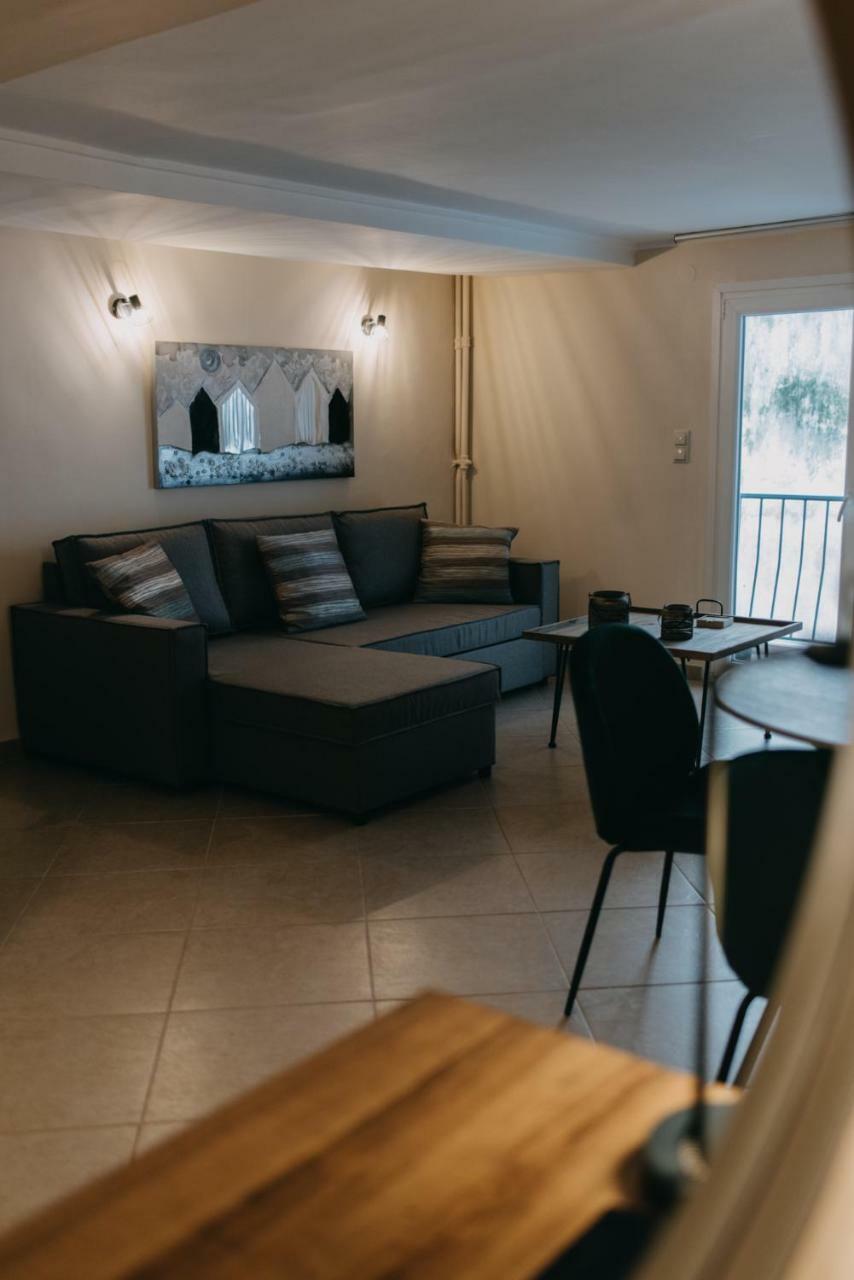 Best House, Central Luxury Apartment, Agiou Nikolaou, Patra Exterior foto